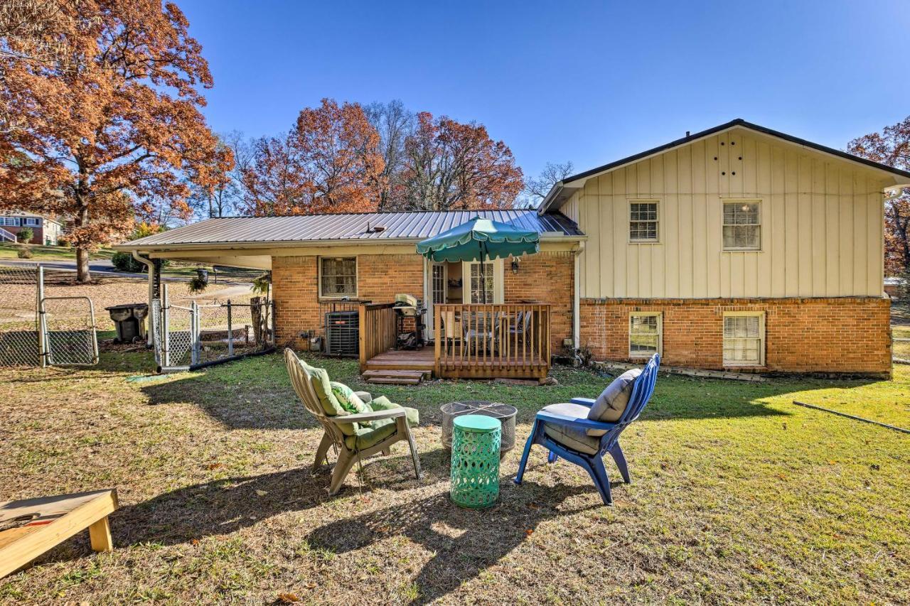 Modern Birmingham Escape With Yard And Fire Pit! Villa Exterior photo